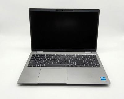 DELL Latitude 5520 Core I5-1135G7 2.4 Ghz 8GB 256GB M.2-2280 Webcam LCD UHD 15.6 Win 11 Pro - D1106261SP Grado B